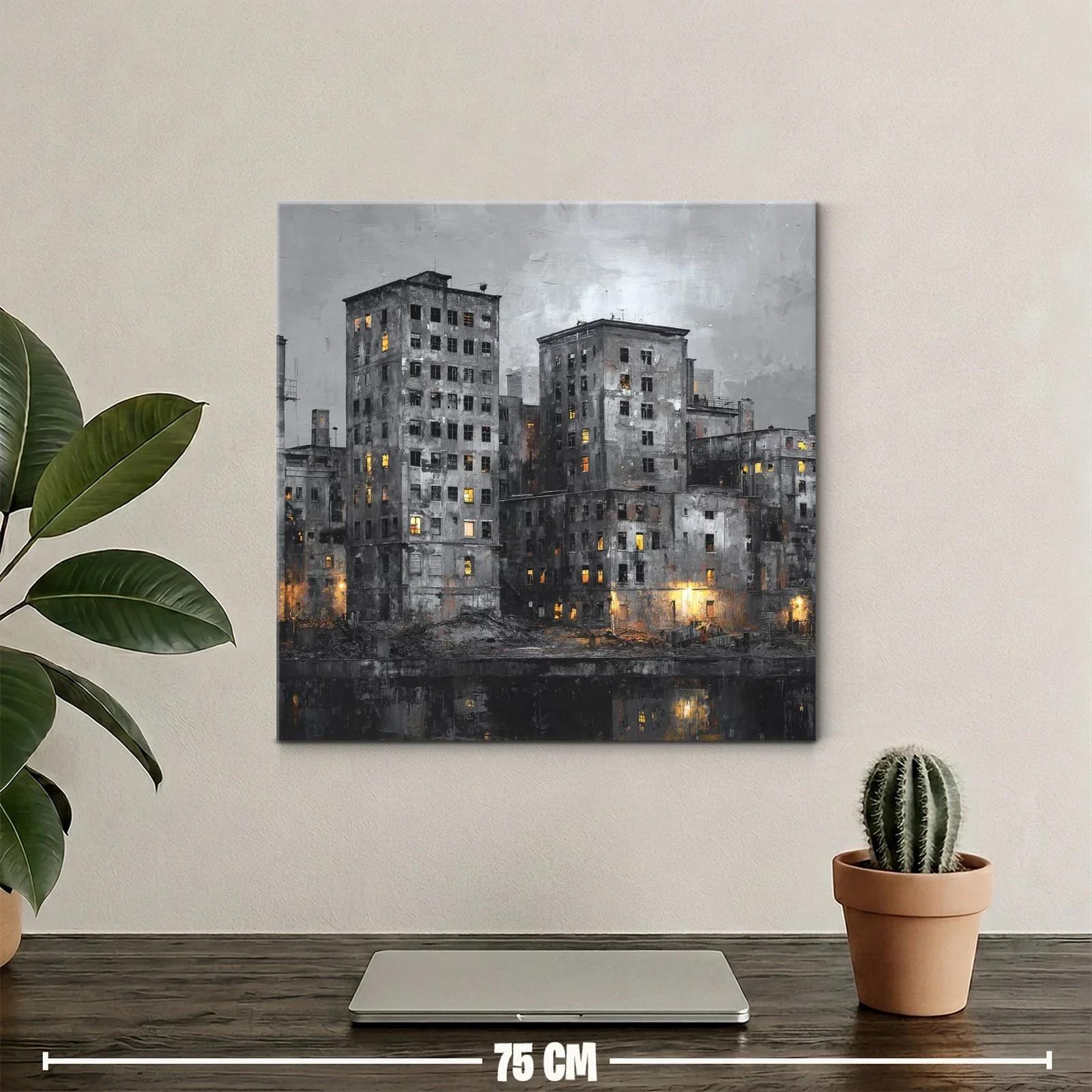 Paisaje urbano nocturno con arquitectura industrial y luces cálidas — miniatura 2