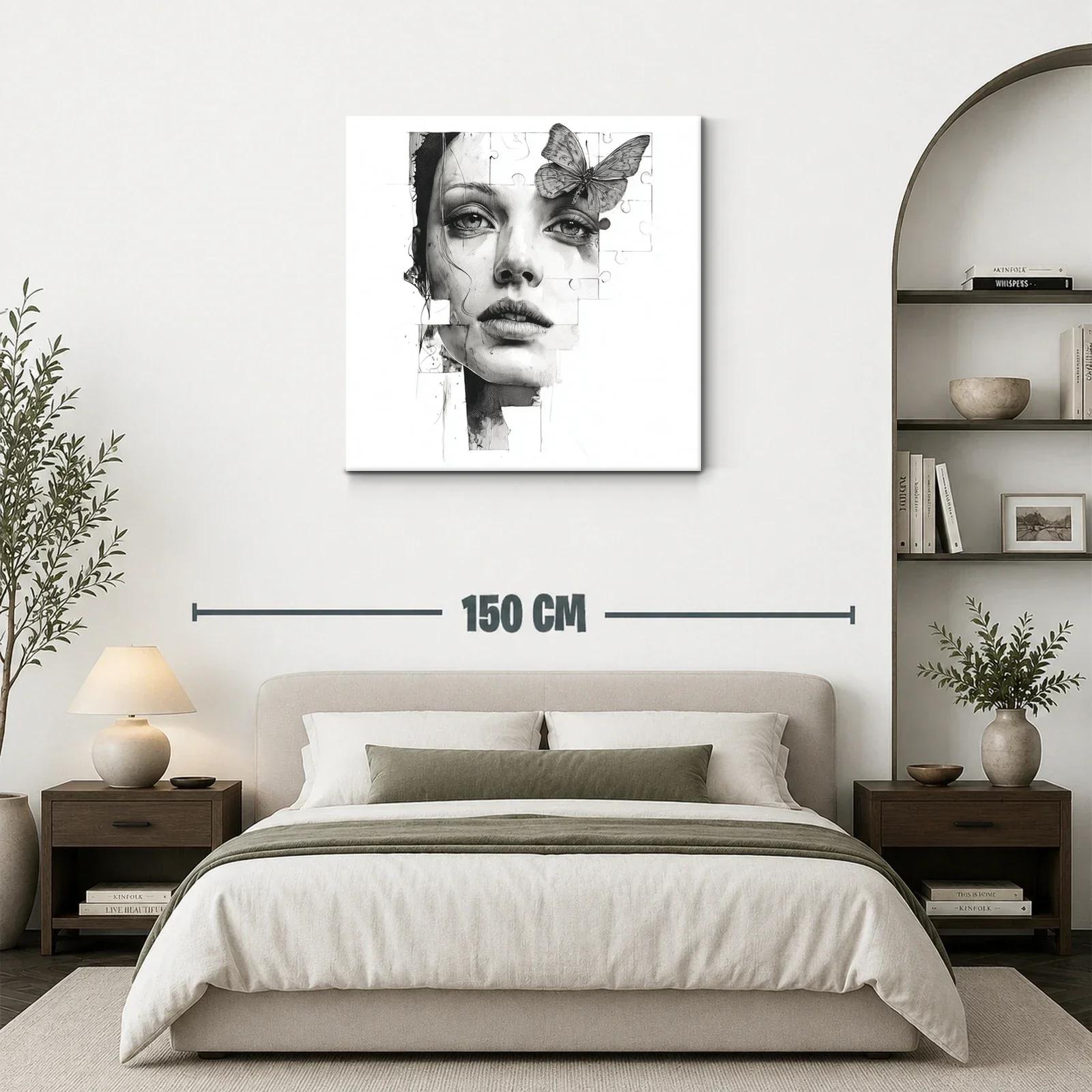 Retrato femenino con mariposa en diseño de rompecabezas — miniatura 3