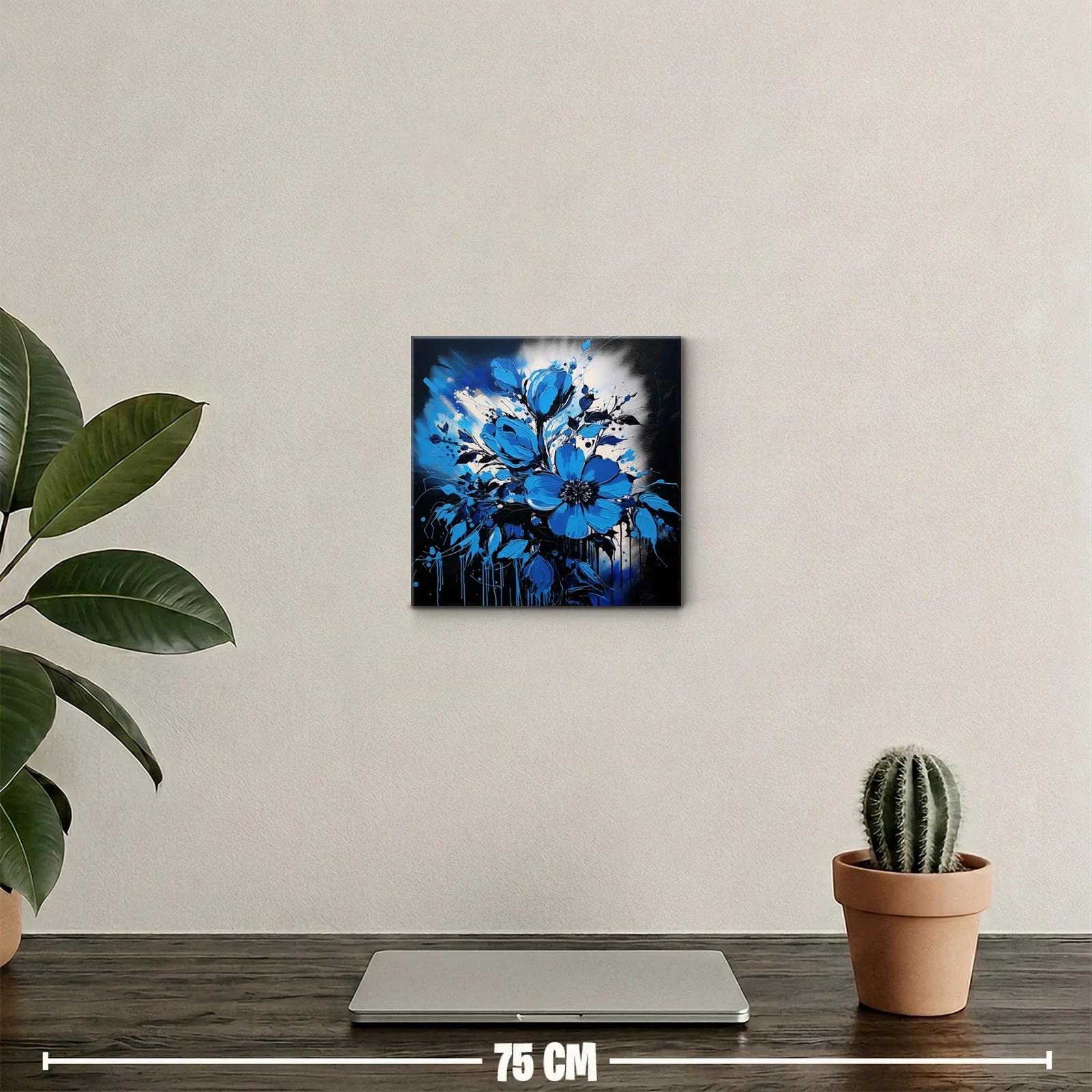 Flores azules vibrantes en contraste oscuro — miniatura 2