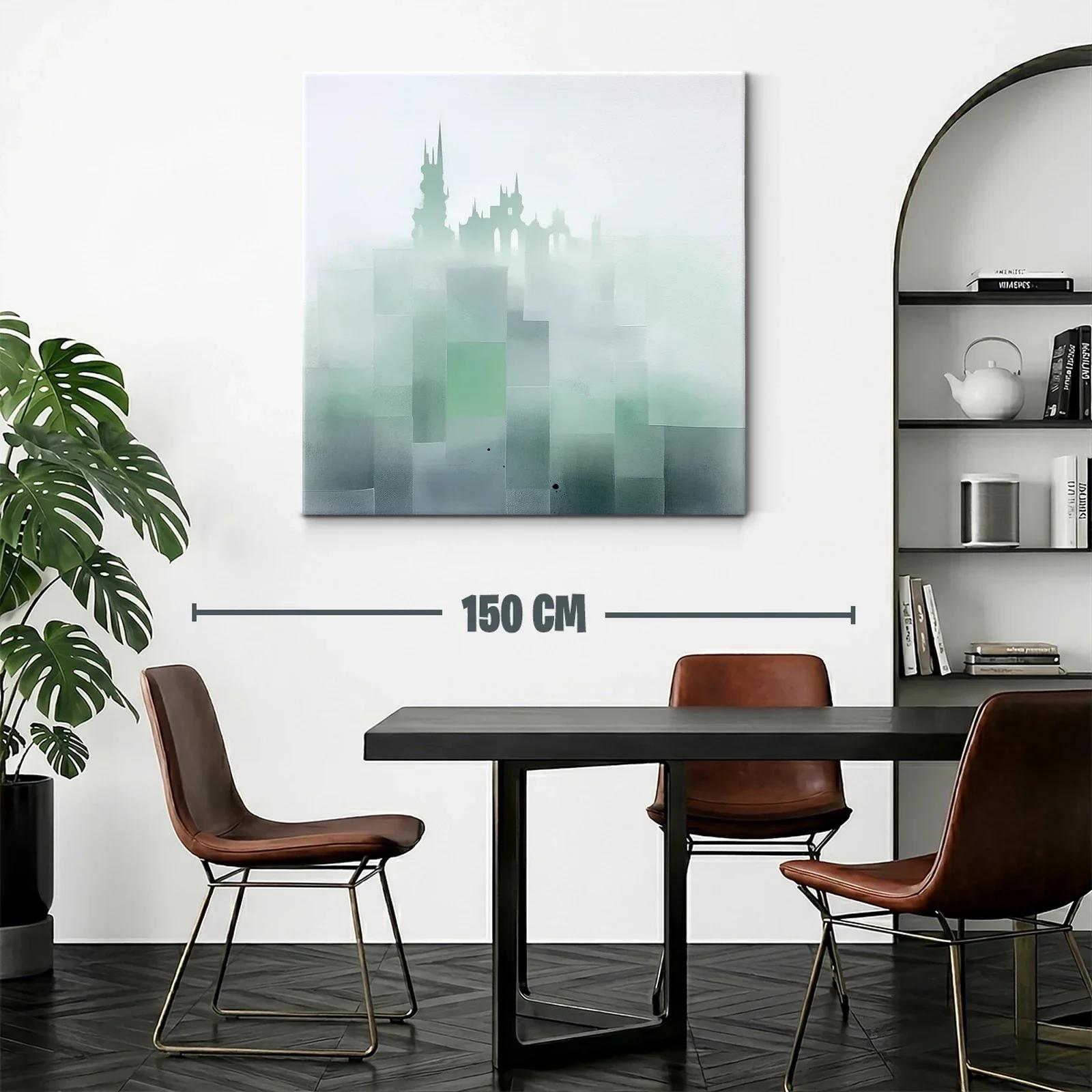 Paisaje urbano con silueta de castillo entre niebla suave — miniatura 2