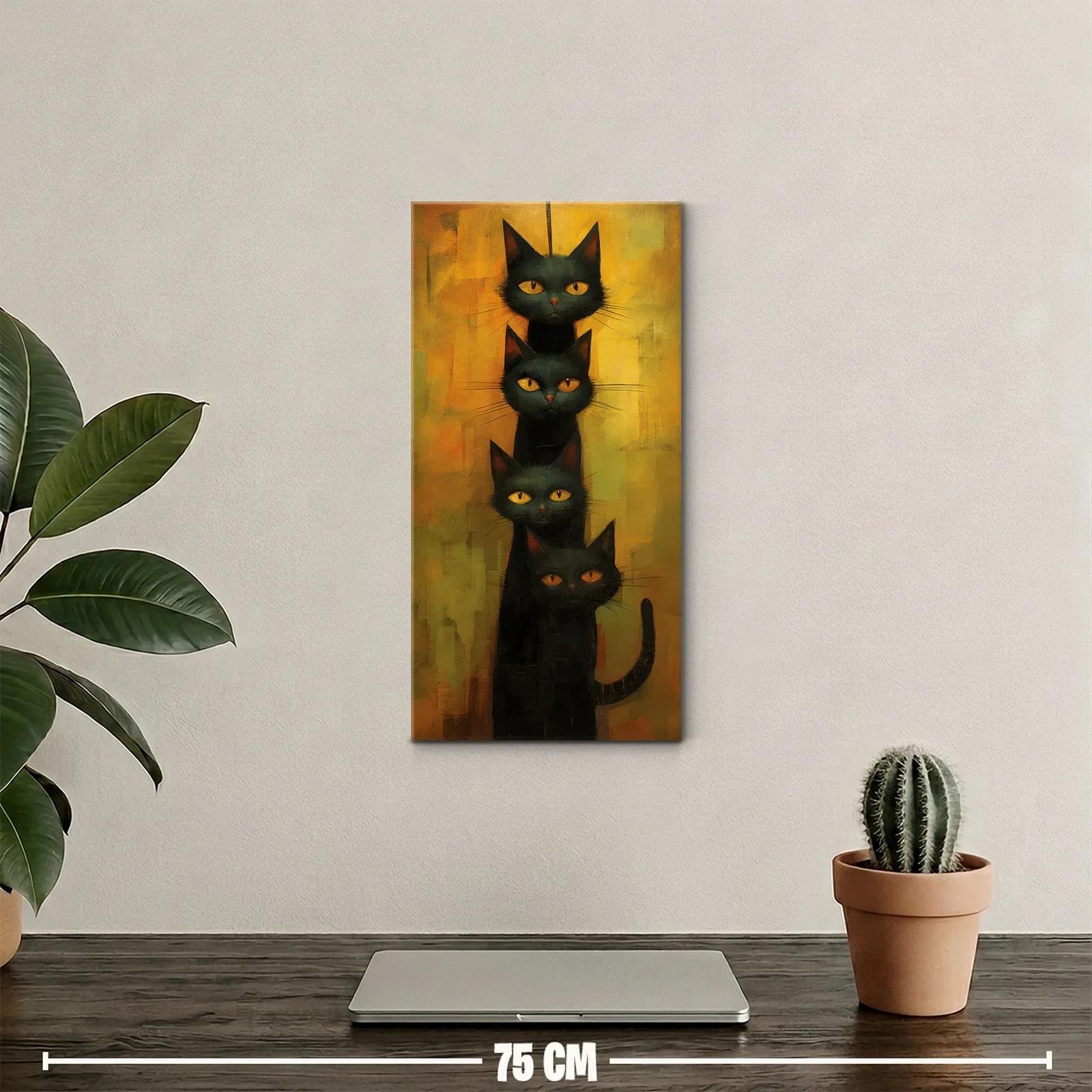 Cuadro cuatro gatos negros apilados con ojos amarillos — miniatura 2