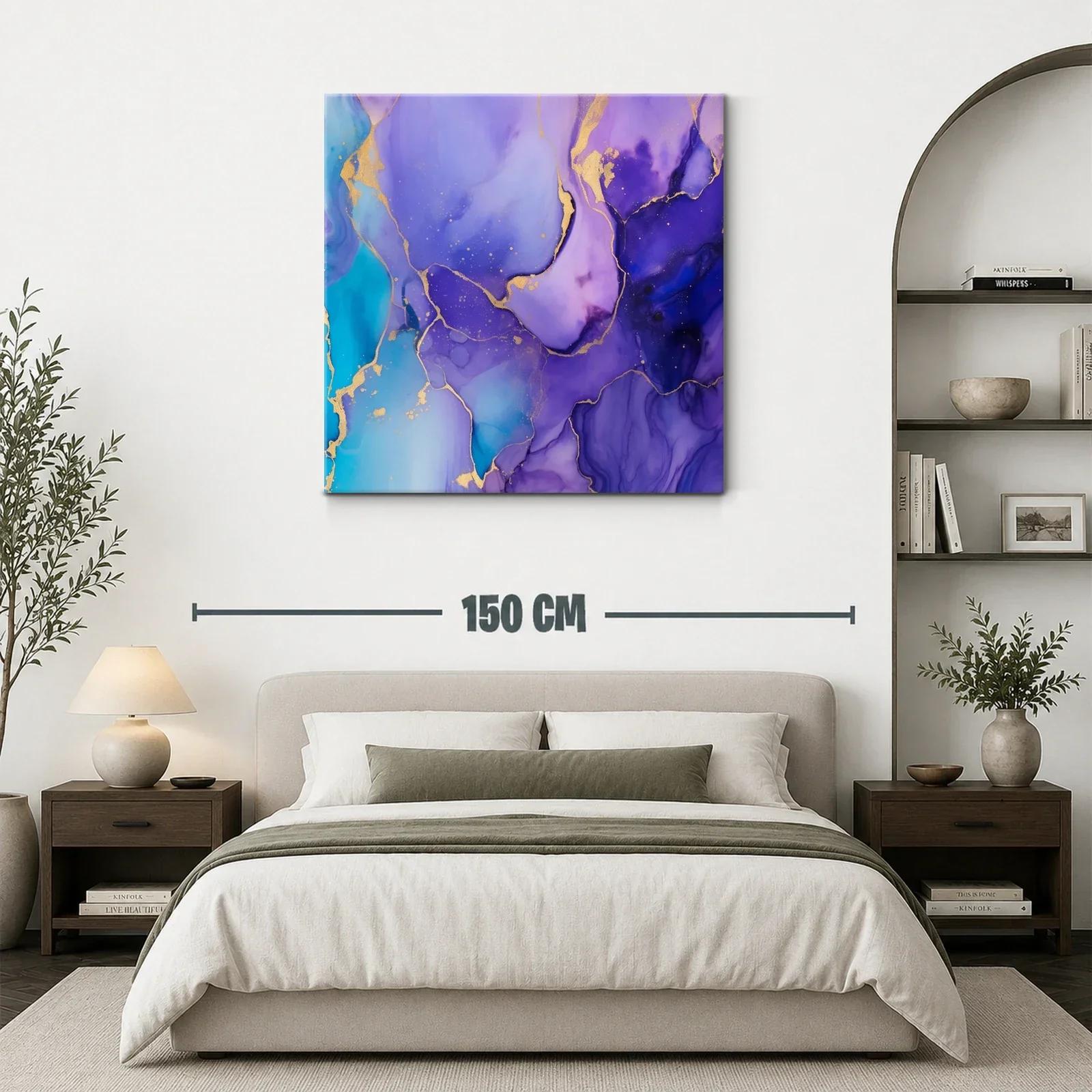 Cuadro abstracto con tonos violetas y detalles dorados vibrantes — miniatura 3