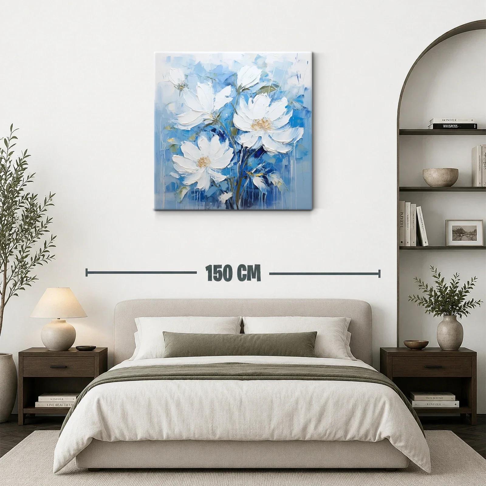 Cuadro con delicadas flores blancas sobre fondo azul — miniatura 3