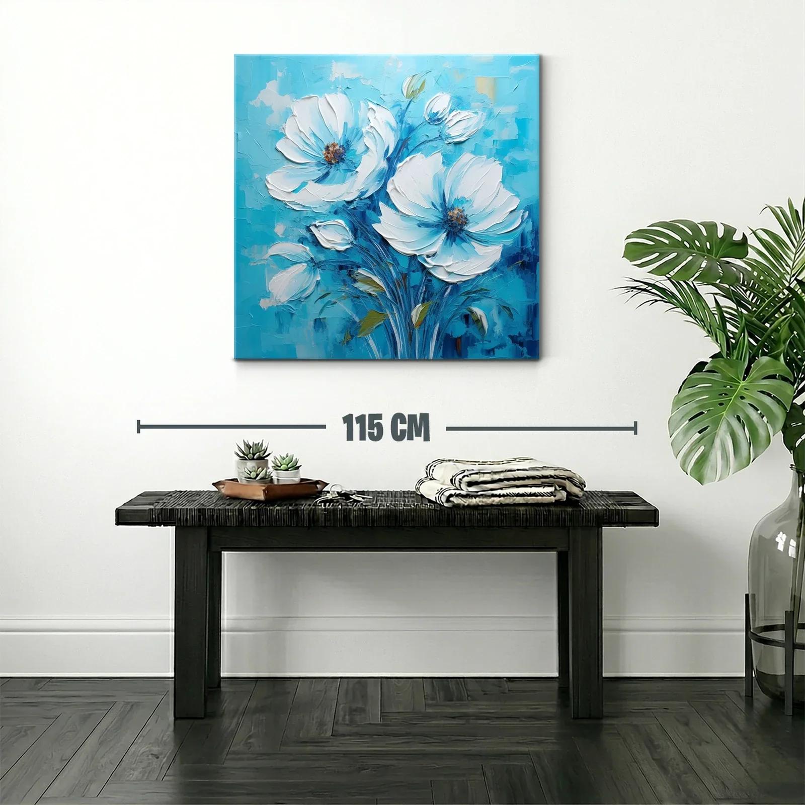 Flores blancas vibrantes sobre fondo azul intenso — miniatura 2