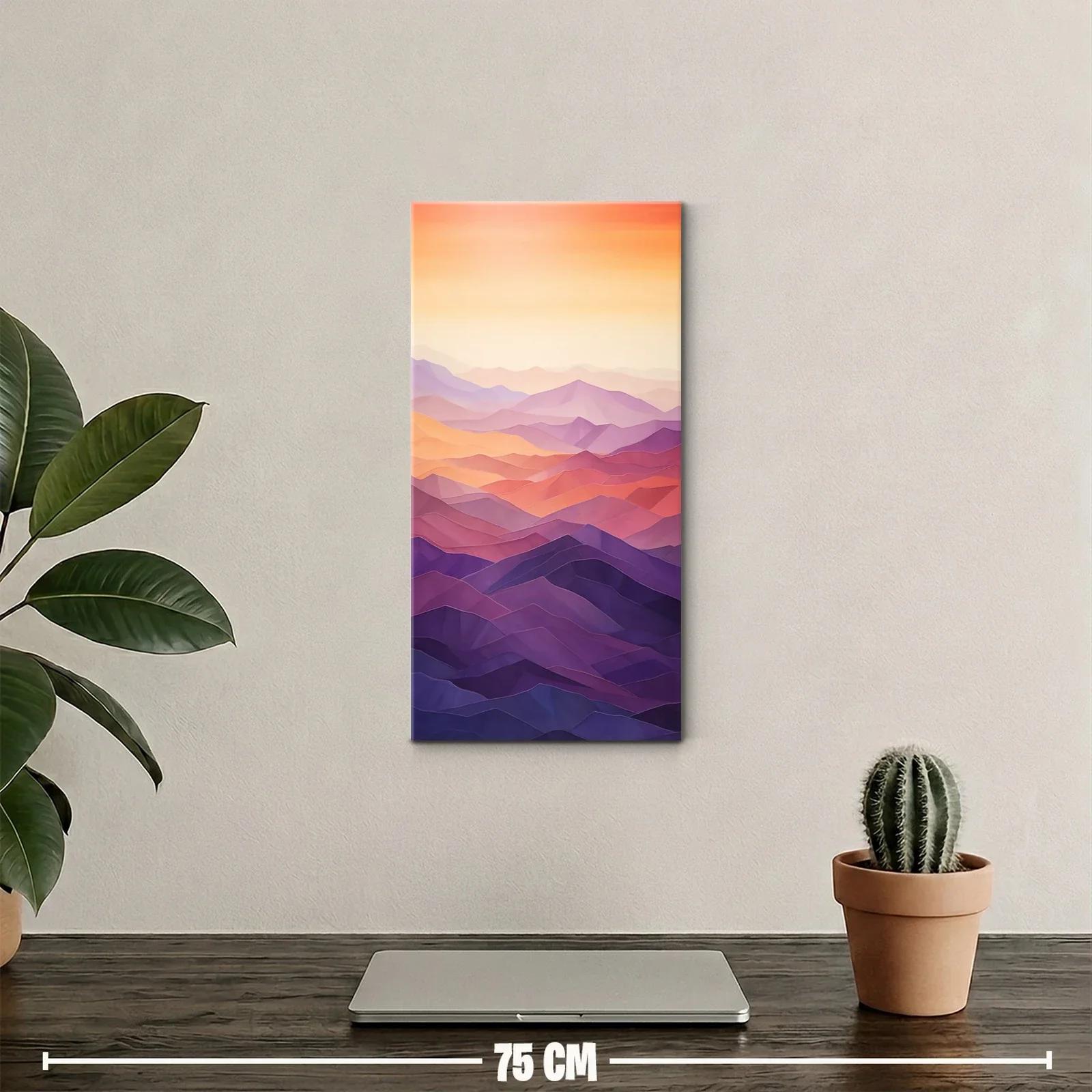 Cuadro cordillera de montañas en tonos morados y luz cálida — miniatura 2