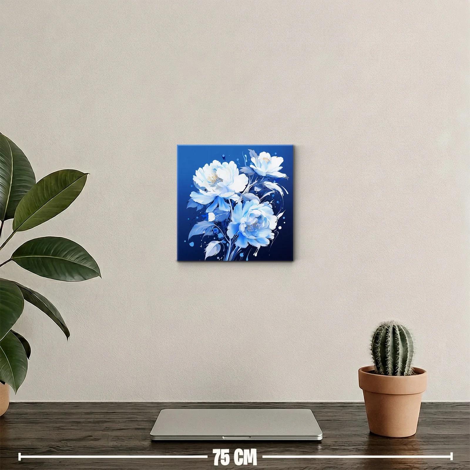 Elegantes flores blancas sobre fondo azul intenso — miniatura 2