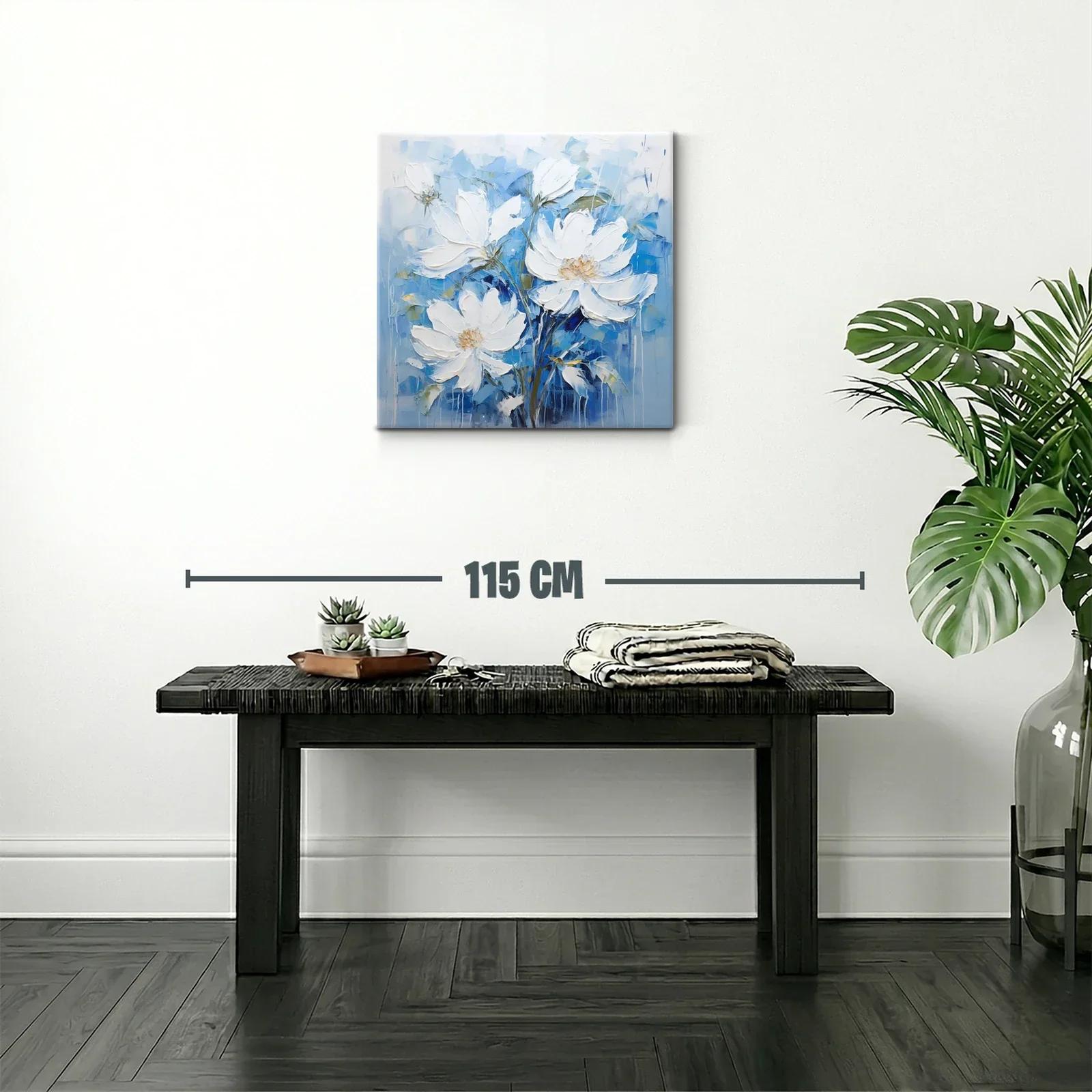 Cuadro con delicadas flores blancas sobre fondo azul — miniatura 2