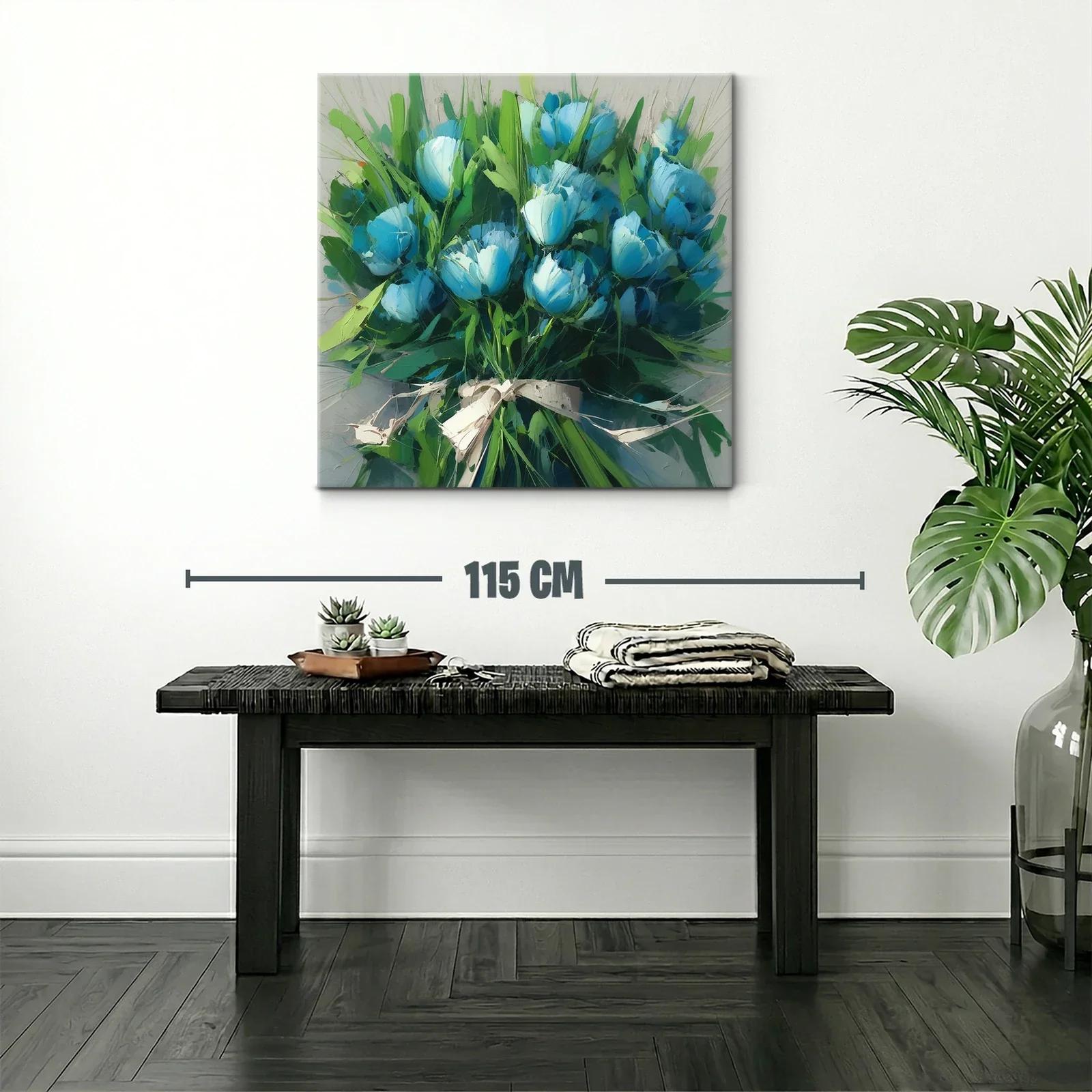 Ramo vibrante con flores azules y follaje verde fresco — miniatura 2