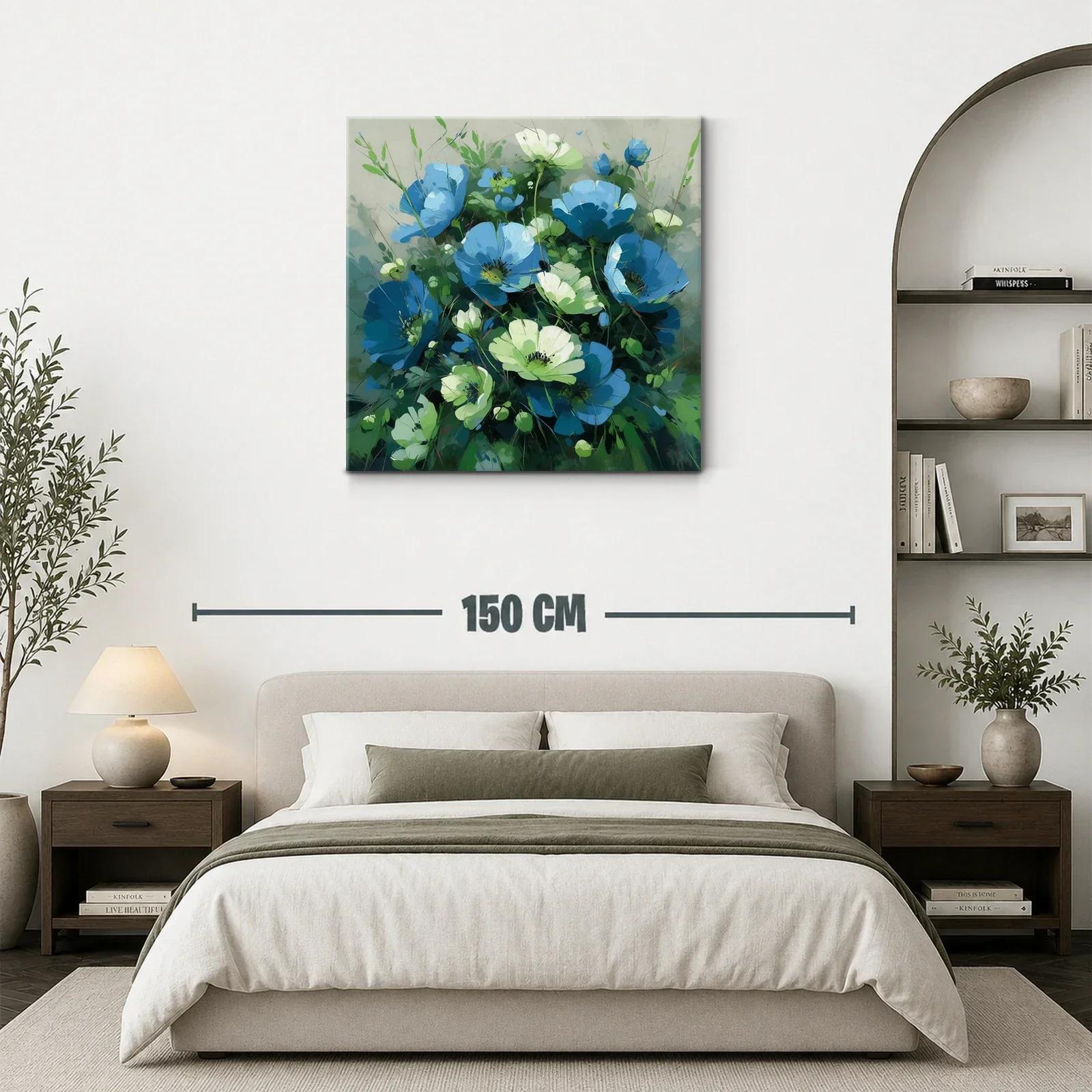 Ramo vibrante de flores azules y verdes en composición natural — miniatura 3