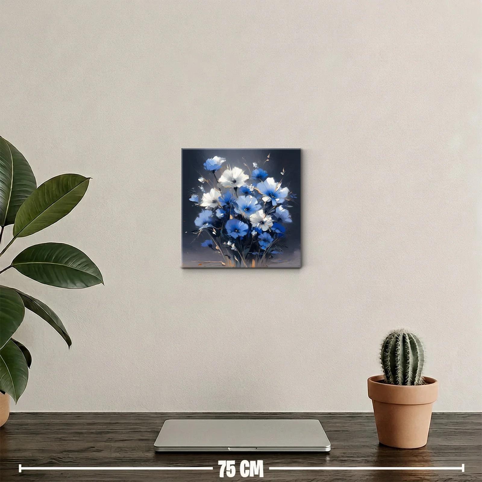 Ramo de flores azules y blancas con destellos dorados — miniatura 2