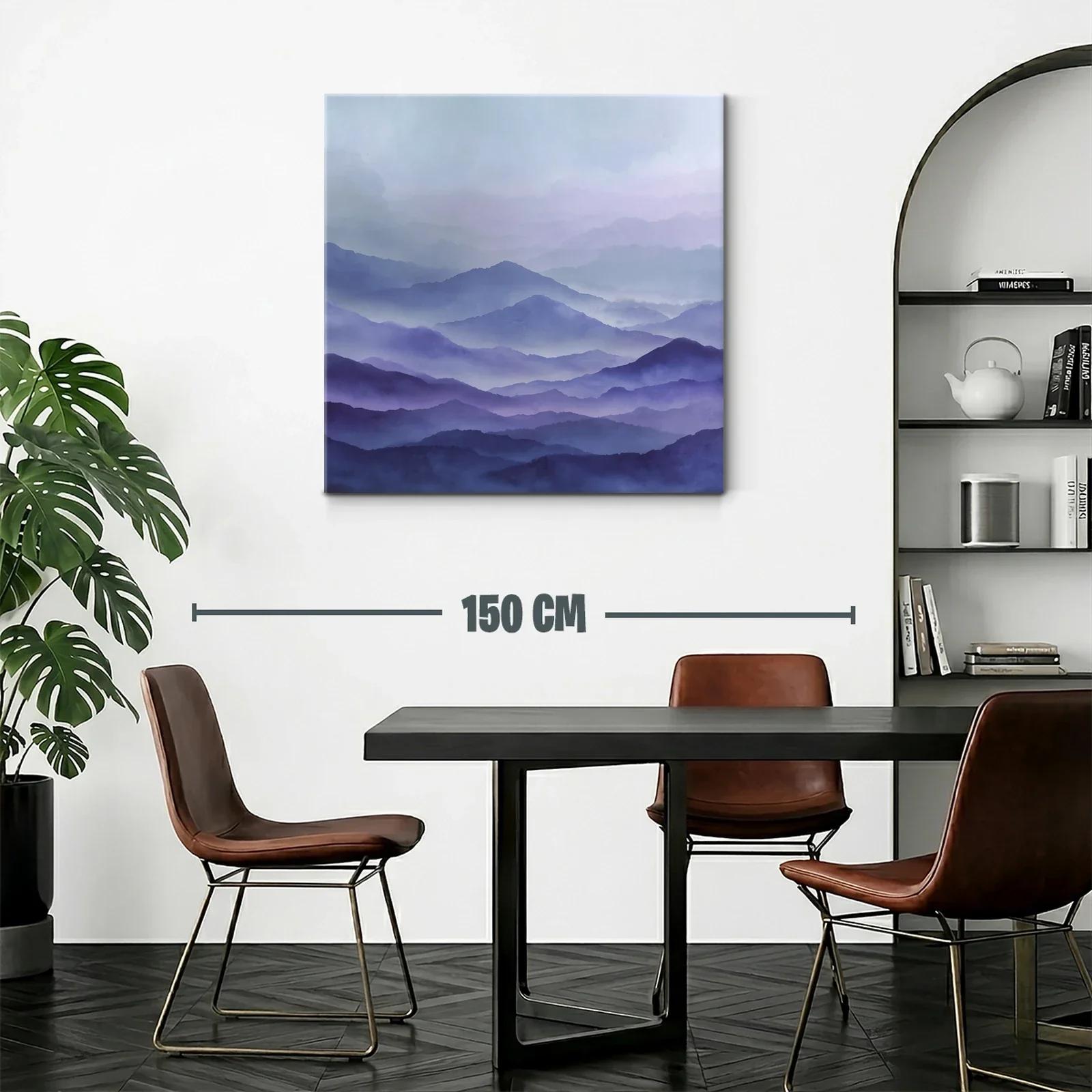 Paisaje de montañas en tonos azules y violeta suaves — miniatura 2