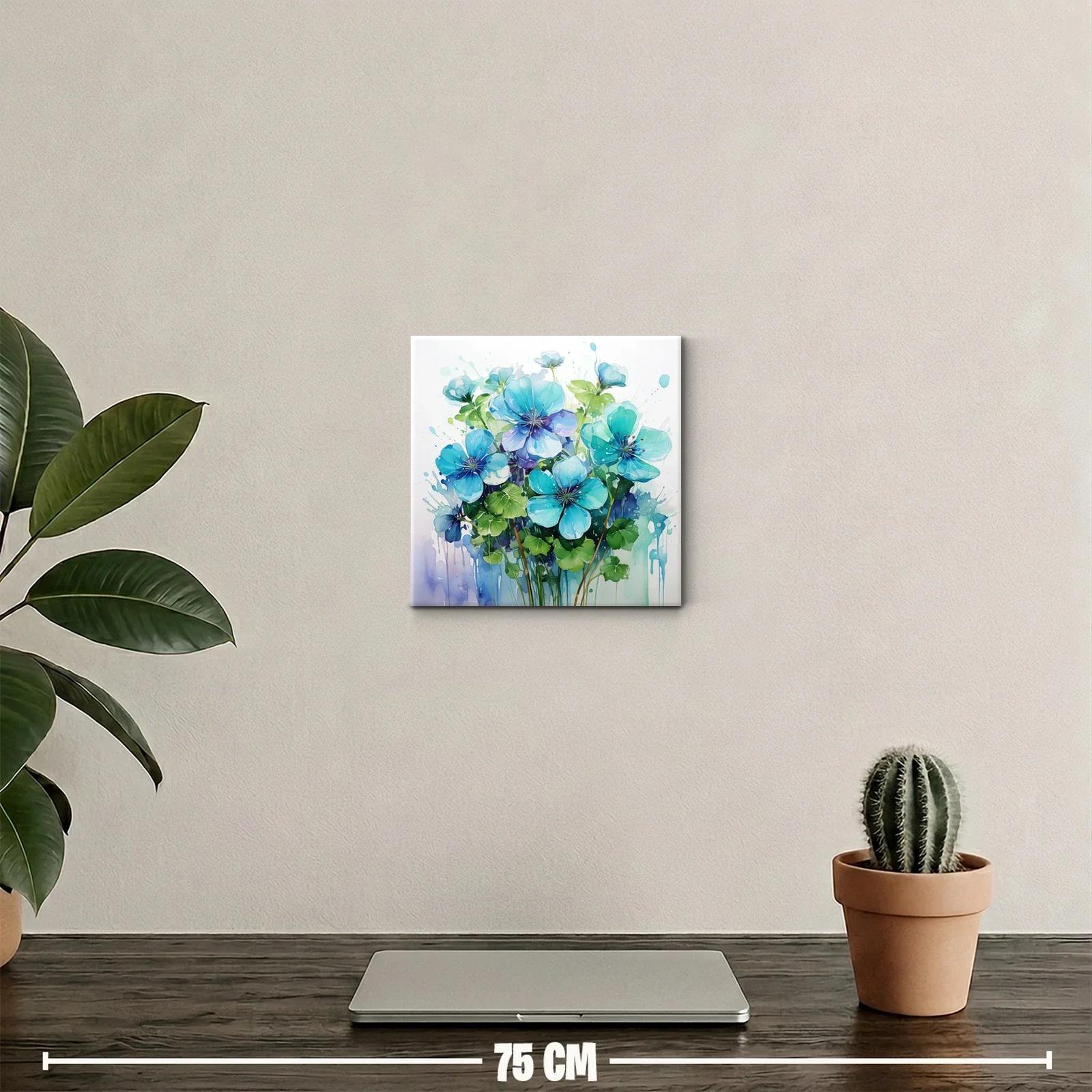 Flores azules vibrantes con hojas verdes frescas — miniatura 2