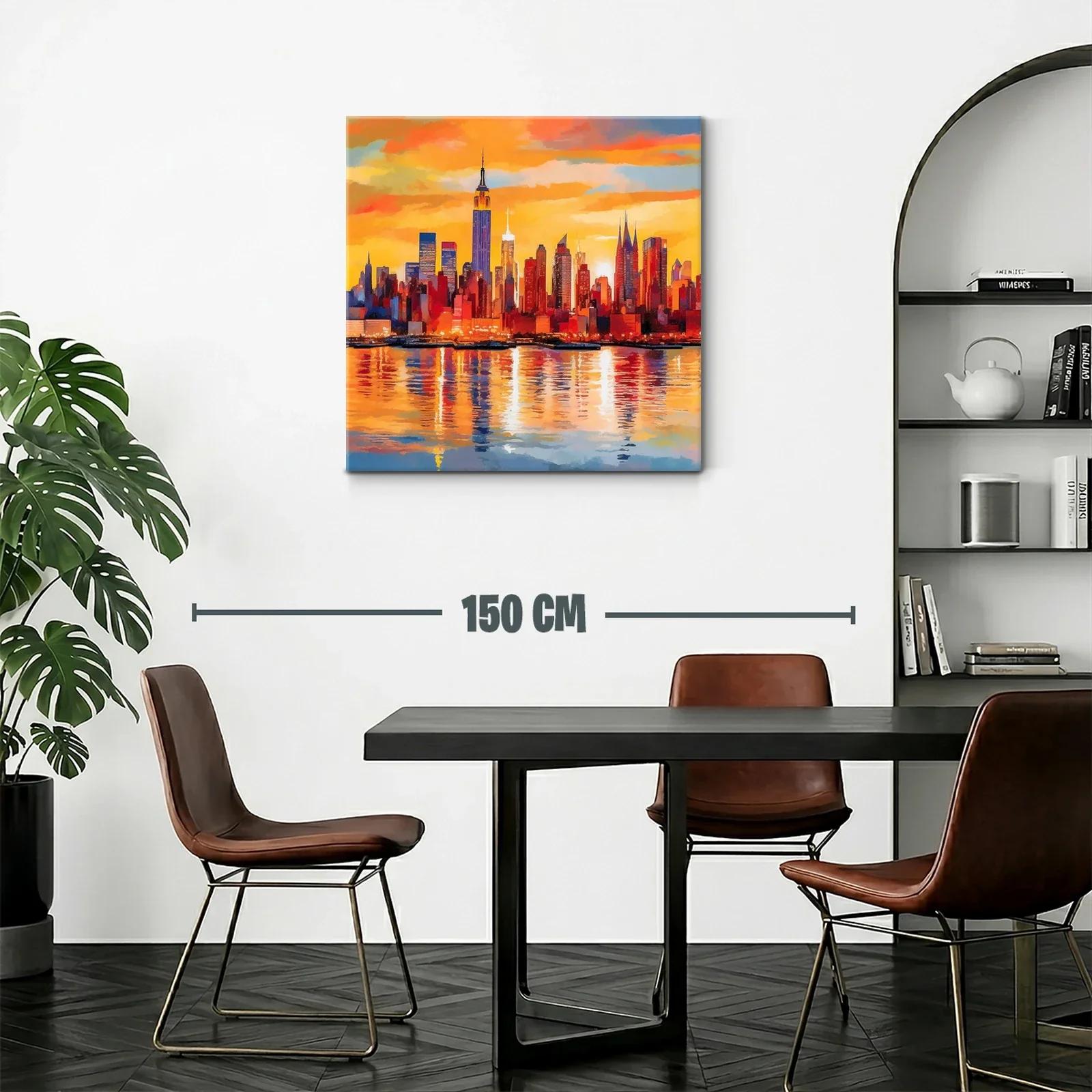 Atardecer vibrante sobre skyline urbano con reflejos dorados — miniatura 2
