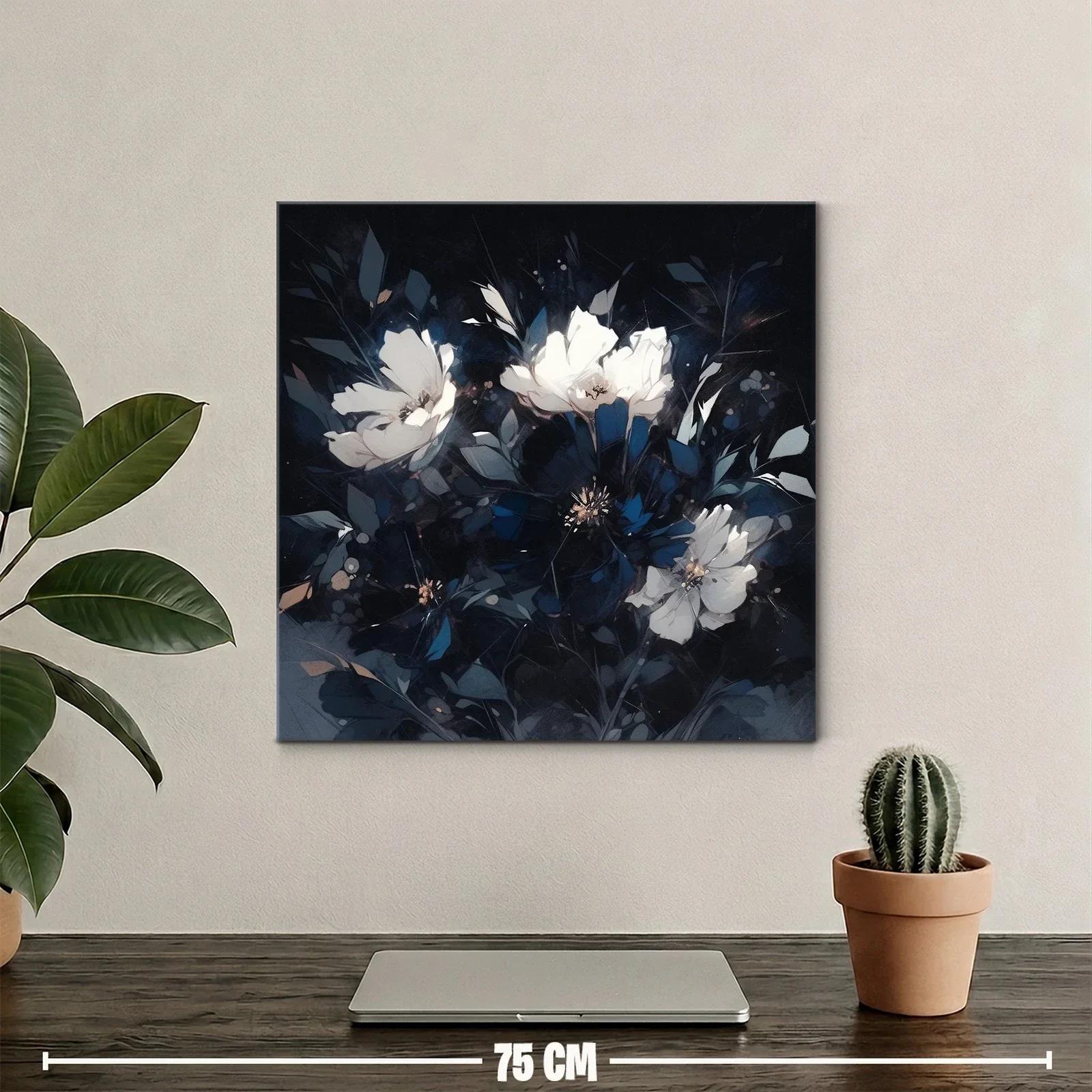 Blancas flores entre sombras en composición elegante — miniatura 2