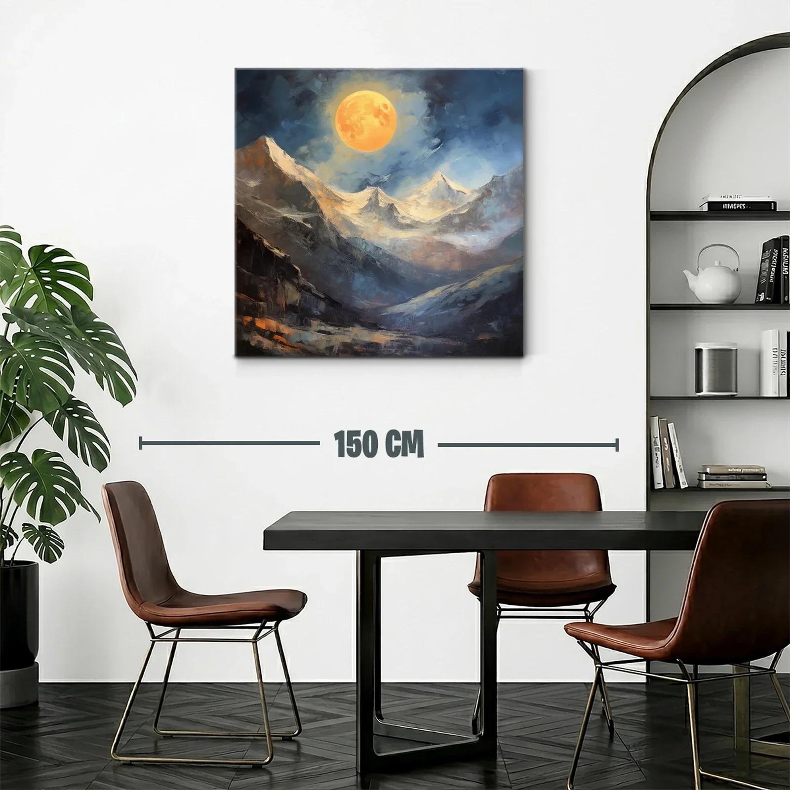 Paisaje Montañoso con Luna Llena en Tonos Cálidos y Fríos — miniatura 2
