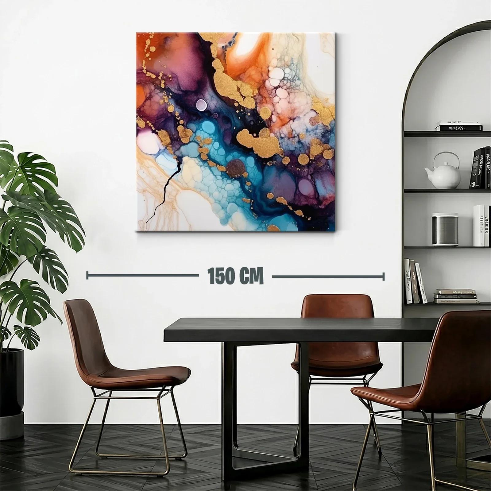 Abstracción vibrante con tonos cálidos y detalles dorados — miniatura 2