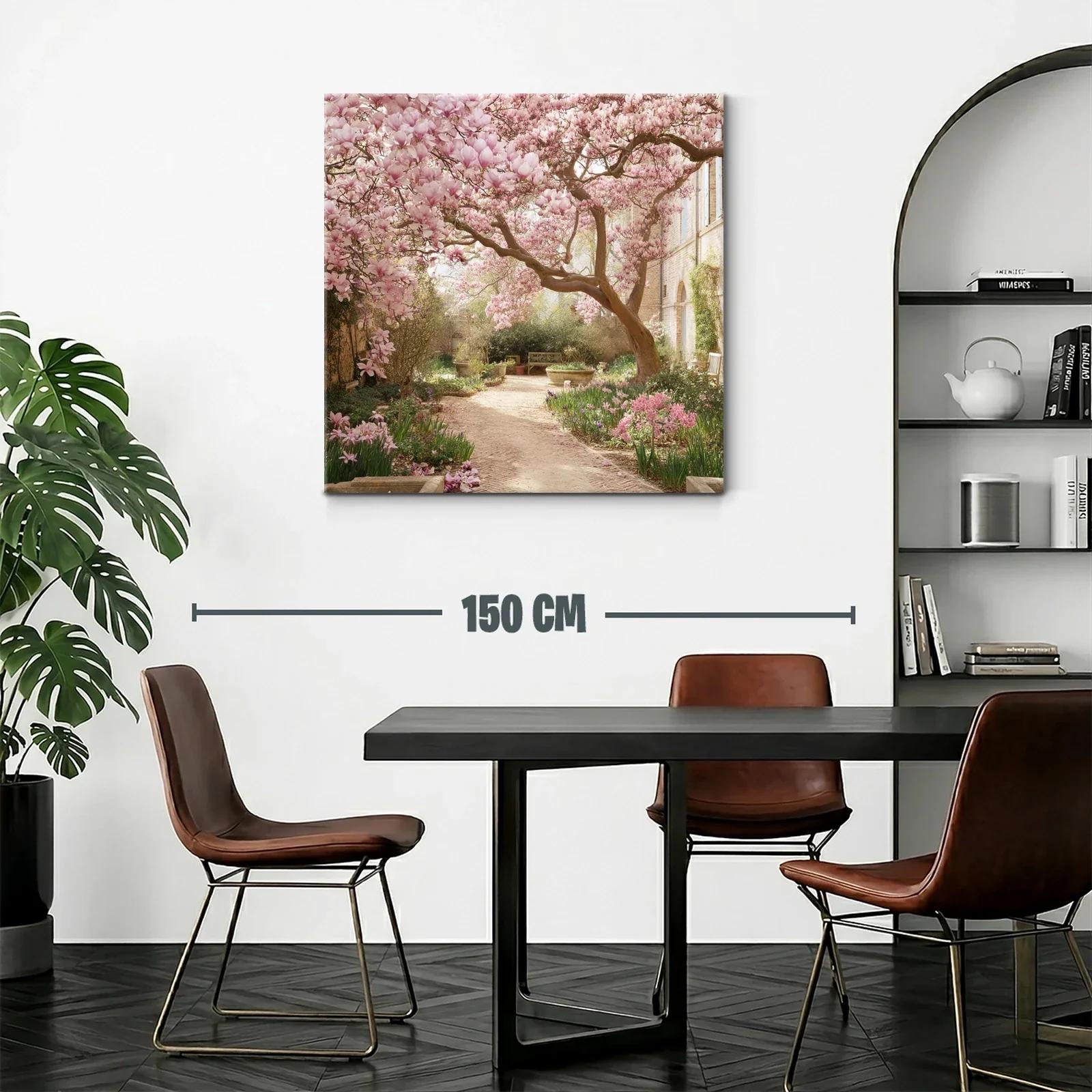 Jardín florecido con árbol de magnolia rosa en primavera — miniatura 2