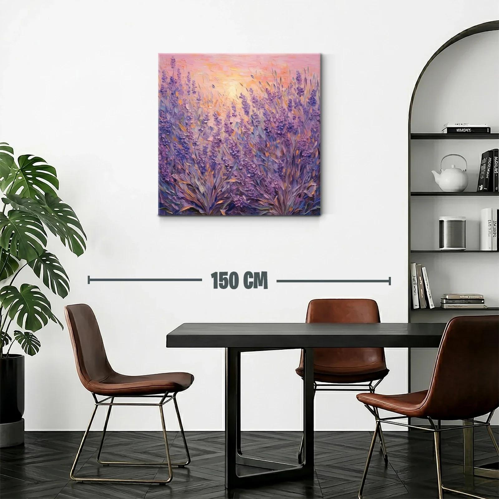 Campo de lavanda al atardecer con luz cálida y vibrante — miniatura 2