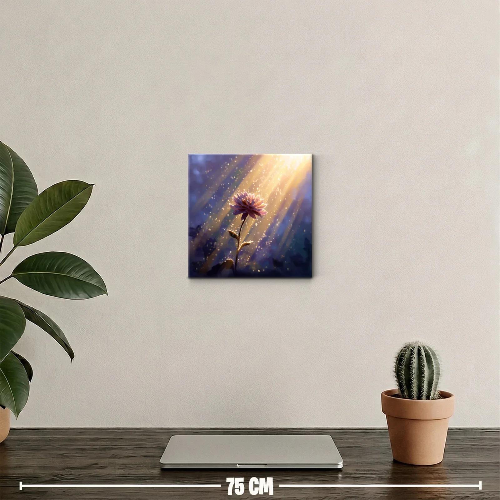 Flor iluminada por rayos dorados en fondo azul profundo — miniatura 2