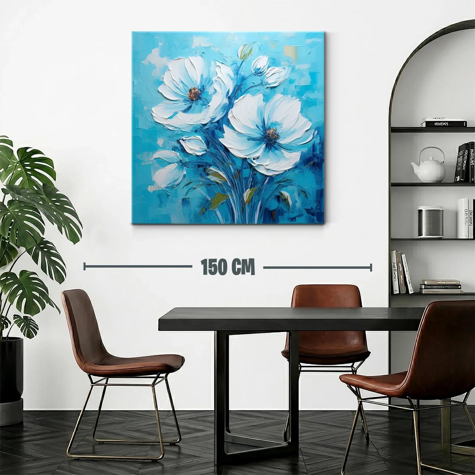 Flores blancas vibrantes sobre fondo azul intenso — miniatura 2