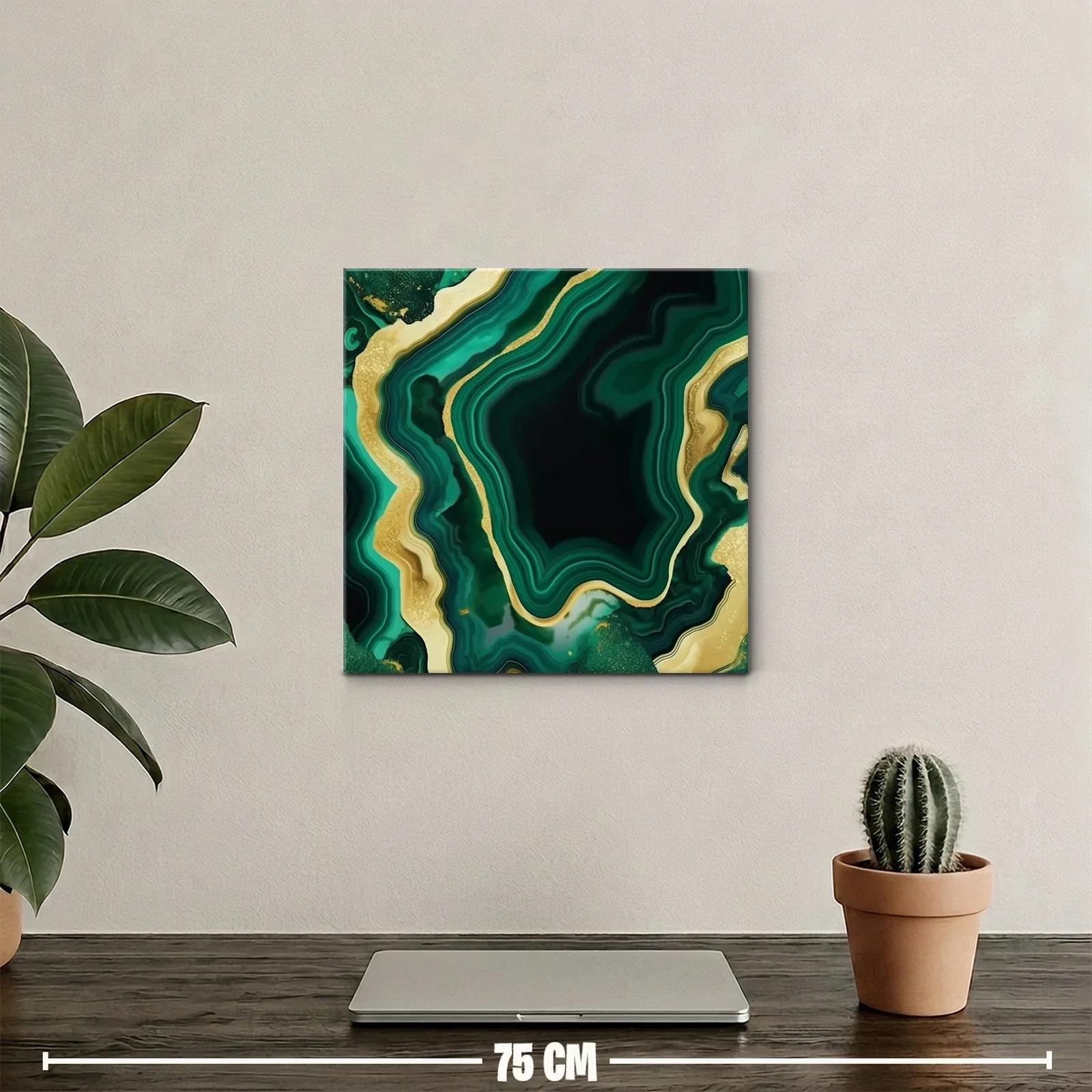 Diseño abstracto en tonos verdes con detalles dorados — miniatura 2