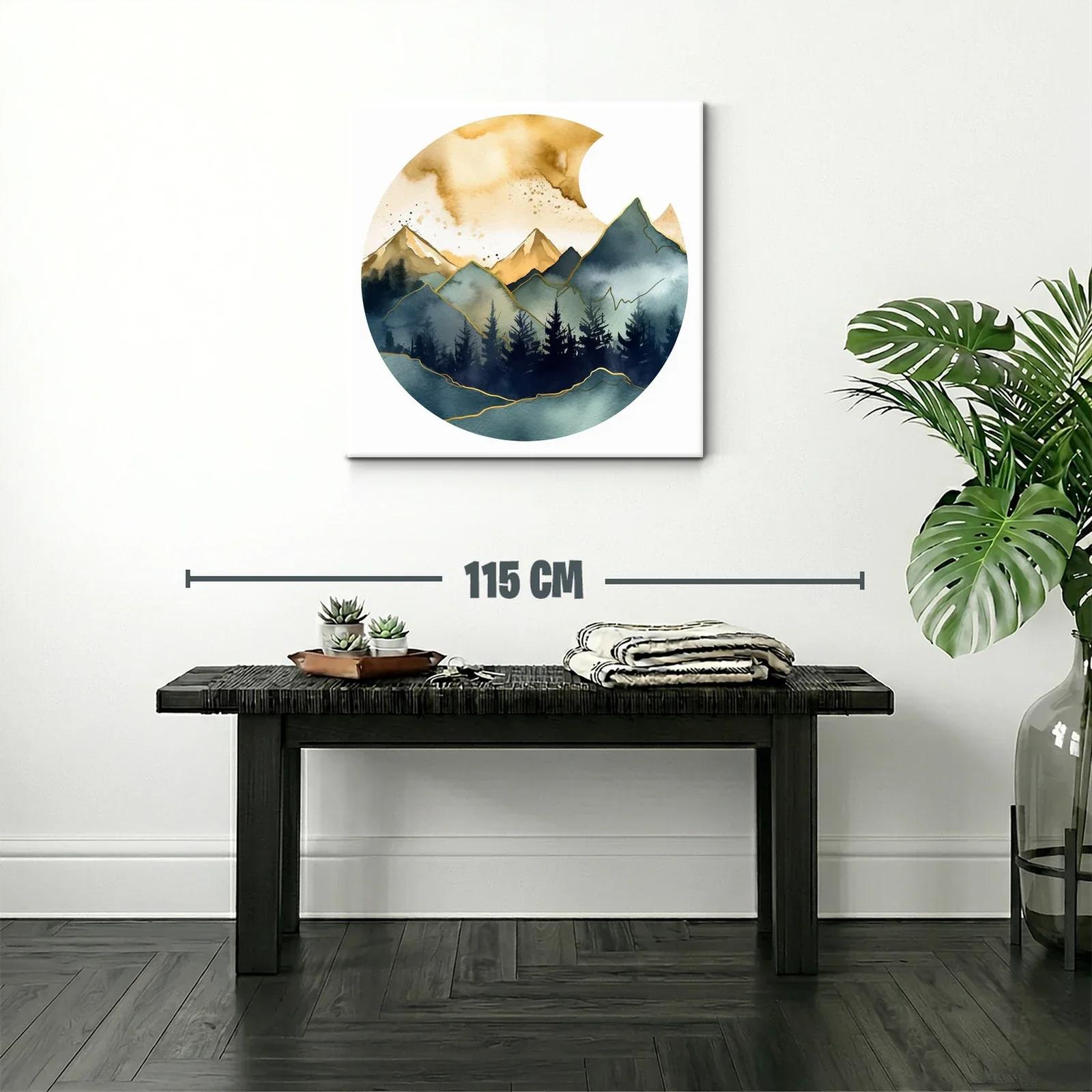Montañas doradas y bosque en tonos azulados y verdes — miniatura 2