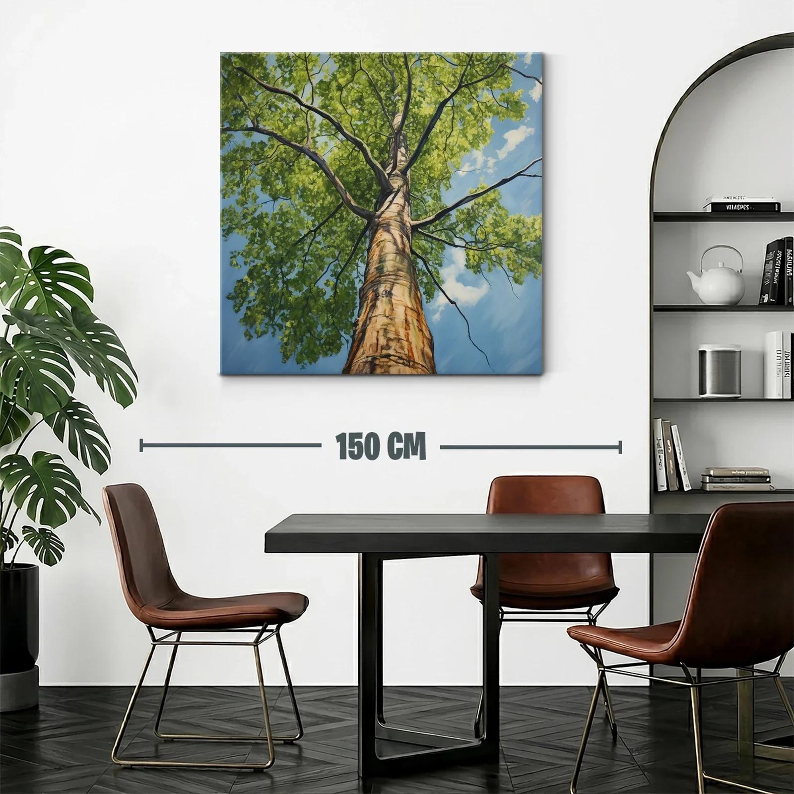 Imponente árbol con copa en cielo azul brillante — miniatura 2