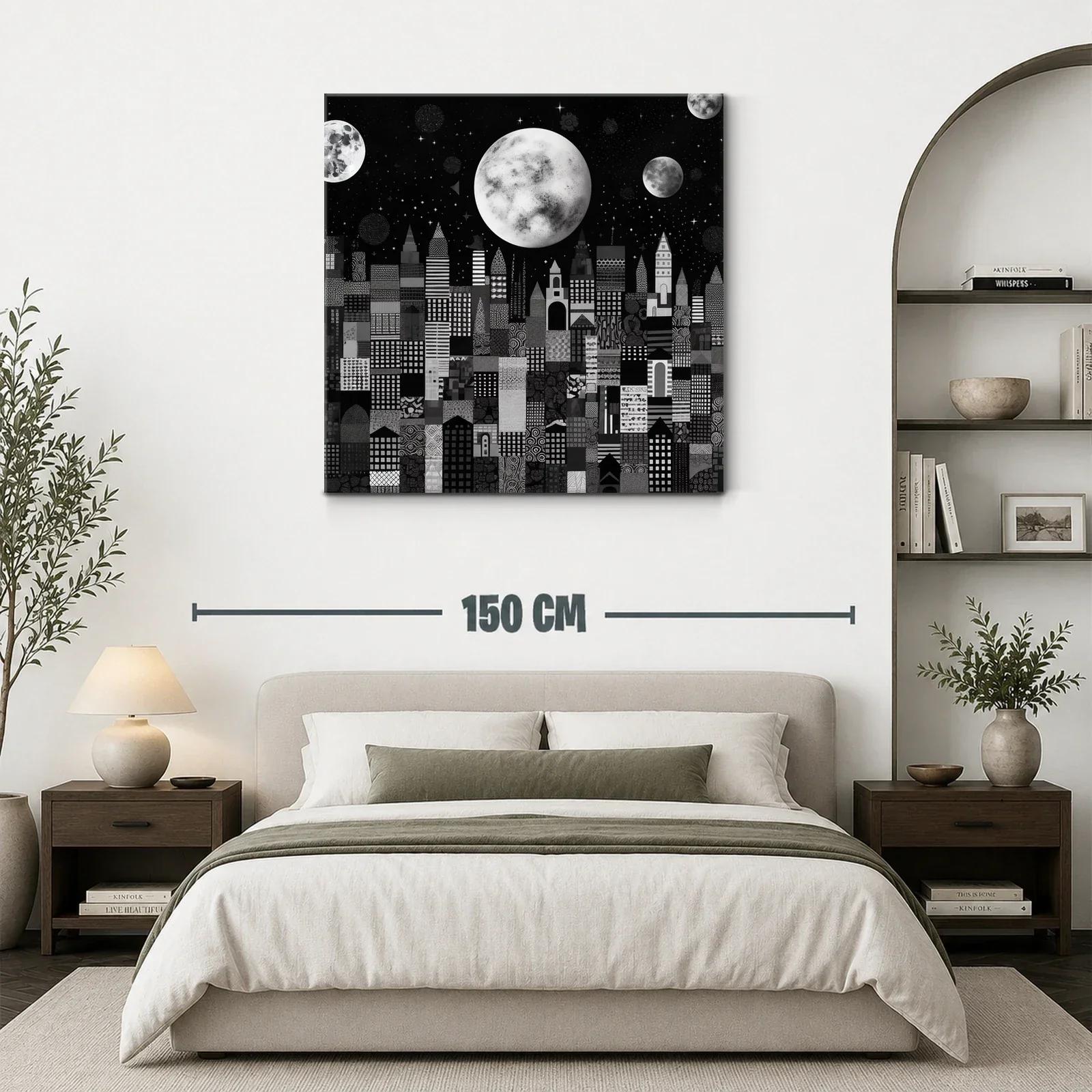 Ciudad nocturna con lunas y cielo estrellado en tonos grises — miniatura 3