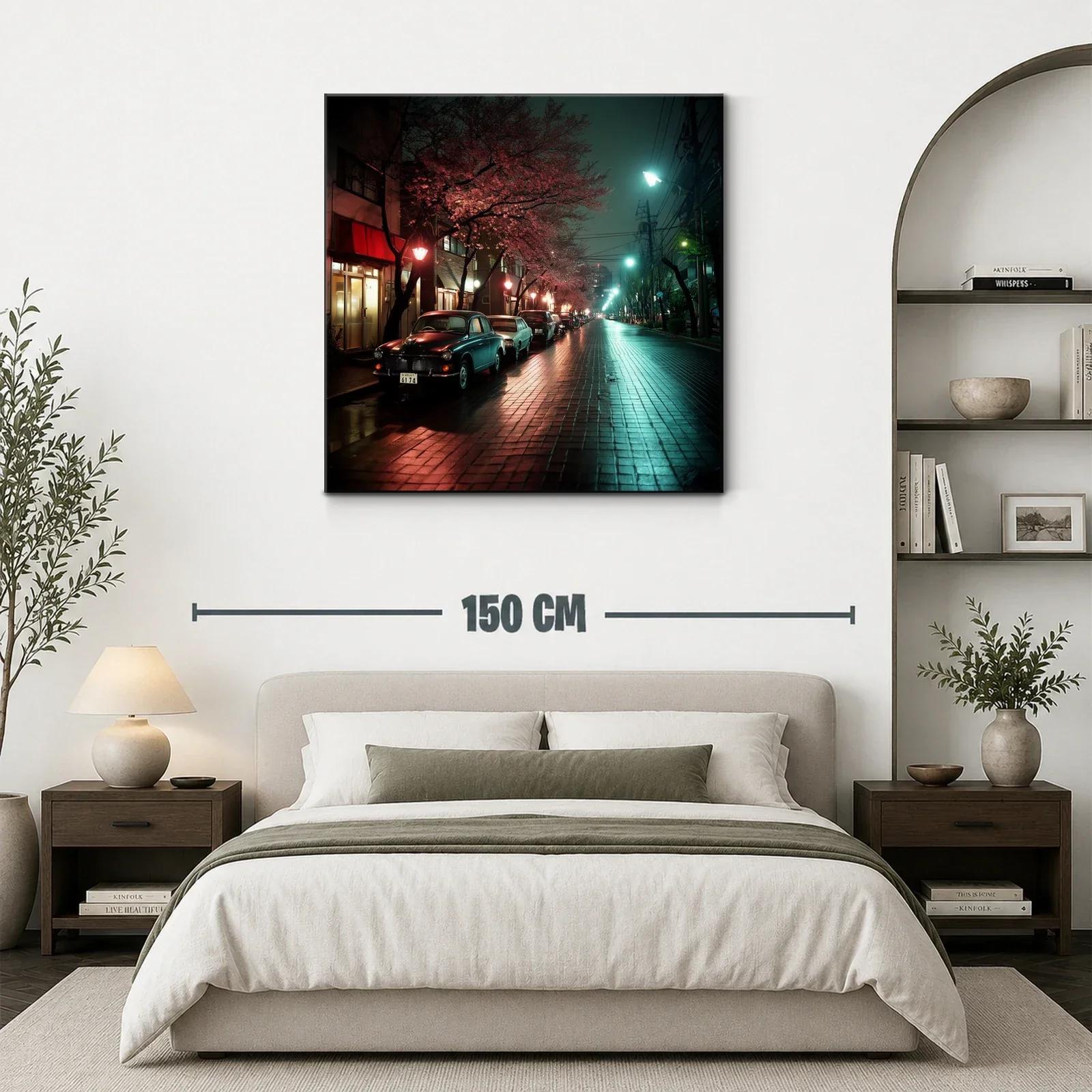 Calle nocturna con árboles rosados y coches clásicos — miniatura 3