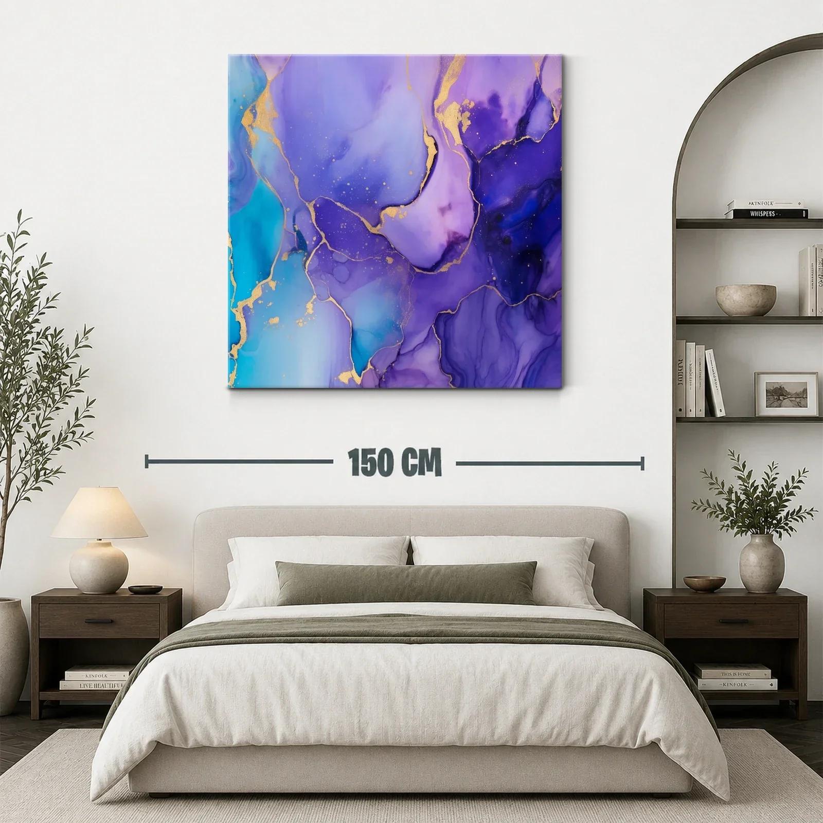 Cuadro abstracto con tonos violetas y detalles dorados vibrantes — miniatura 3