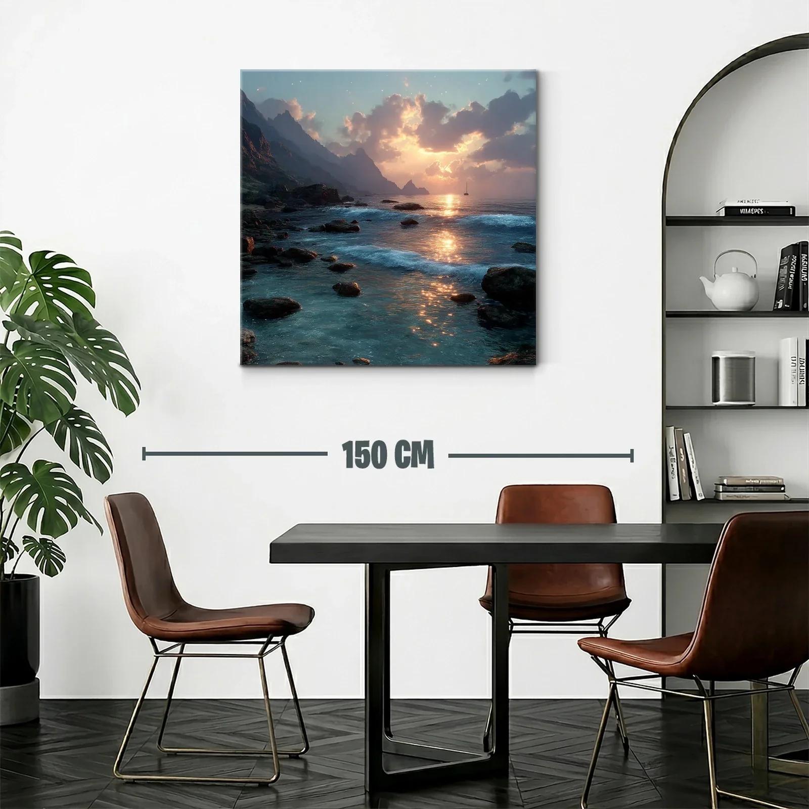 Paisaje costero con atardecer entre montañas rocosas — miniatura 2