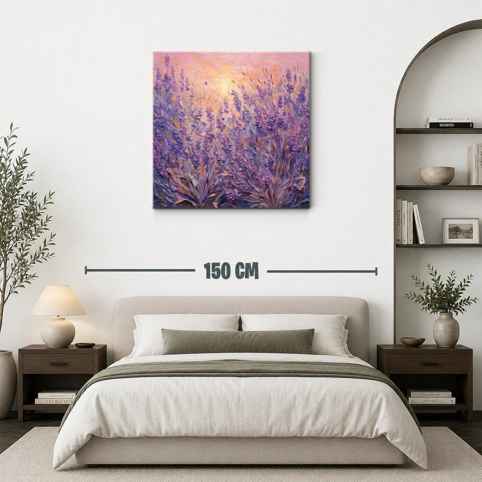 Campo de lavanda al atardecer con luz cálida y vibrante — miniatura 3