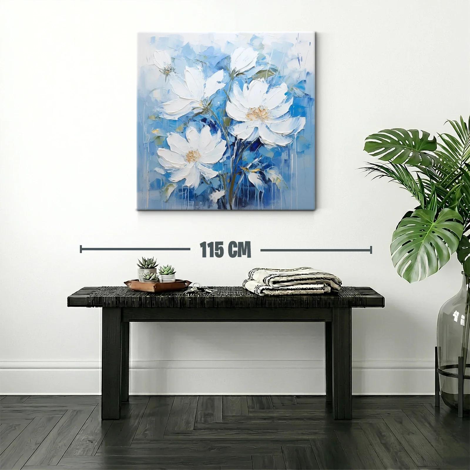 Cuadro con delicadas flores blancas sobre fondo azul — miniatura 2